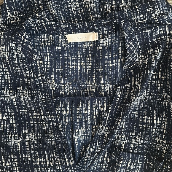 Navy Blue Top - Picture 4 of 5